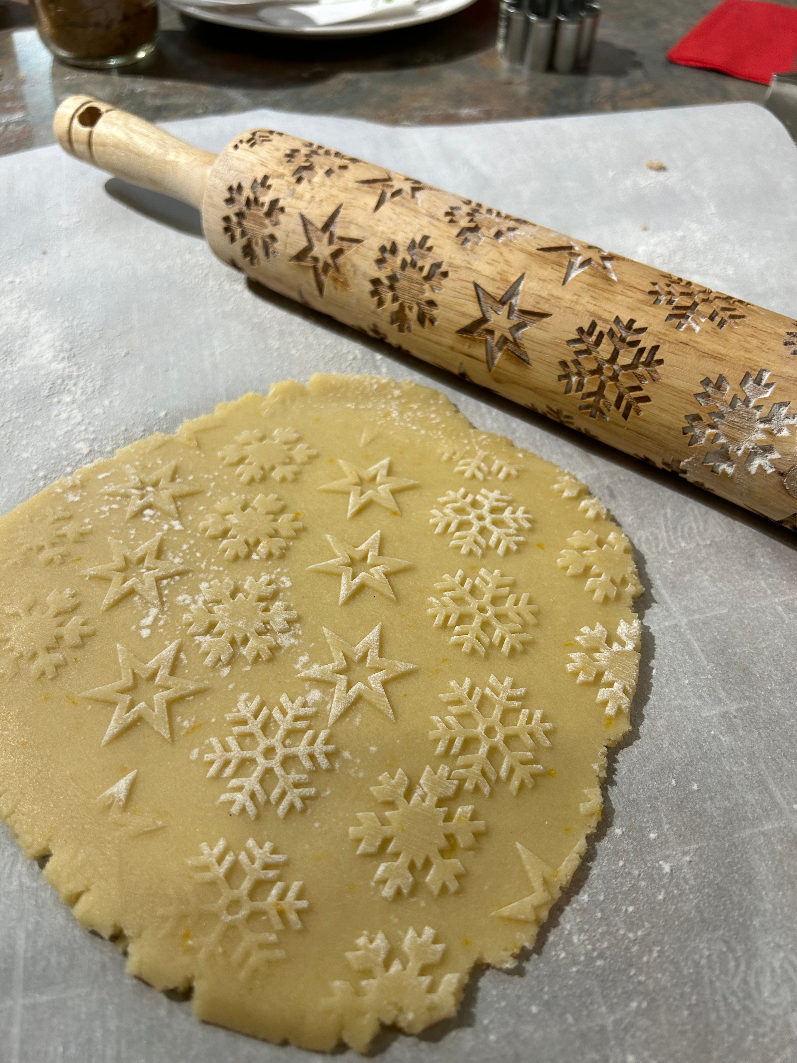 Snowflakes Embossed Rolling Pin for Pottery Crafting and Baking