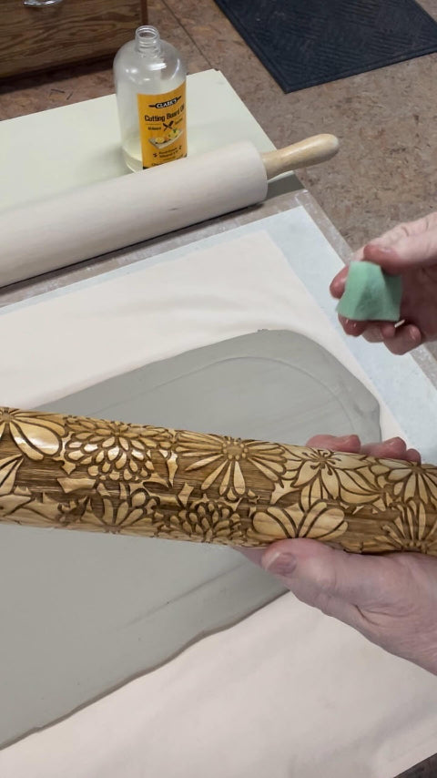 Embossed Bursting Bouquet Rolling Pin –Baking & Pottery