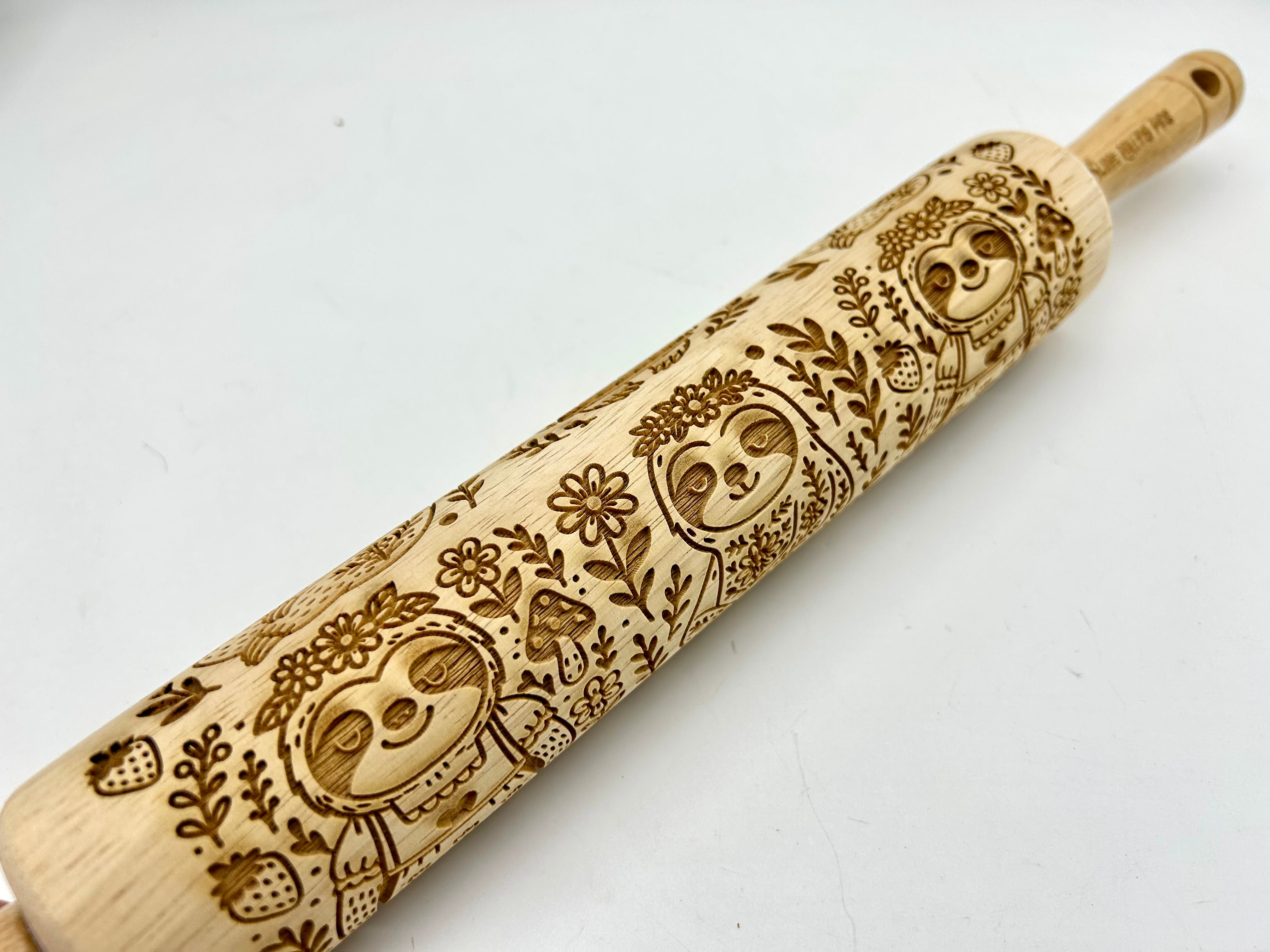 Six Sweet Sloths Embossed Rolling Pin