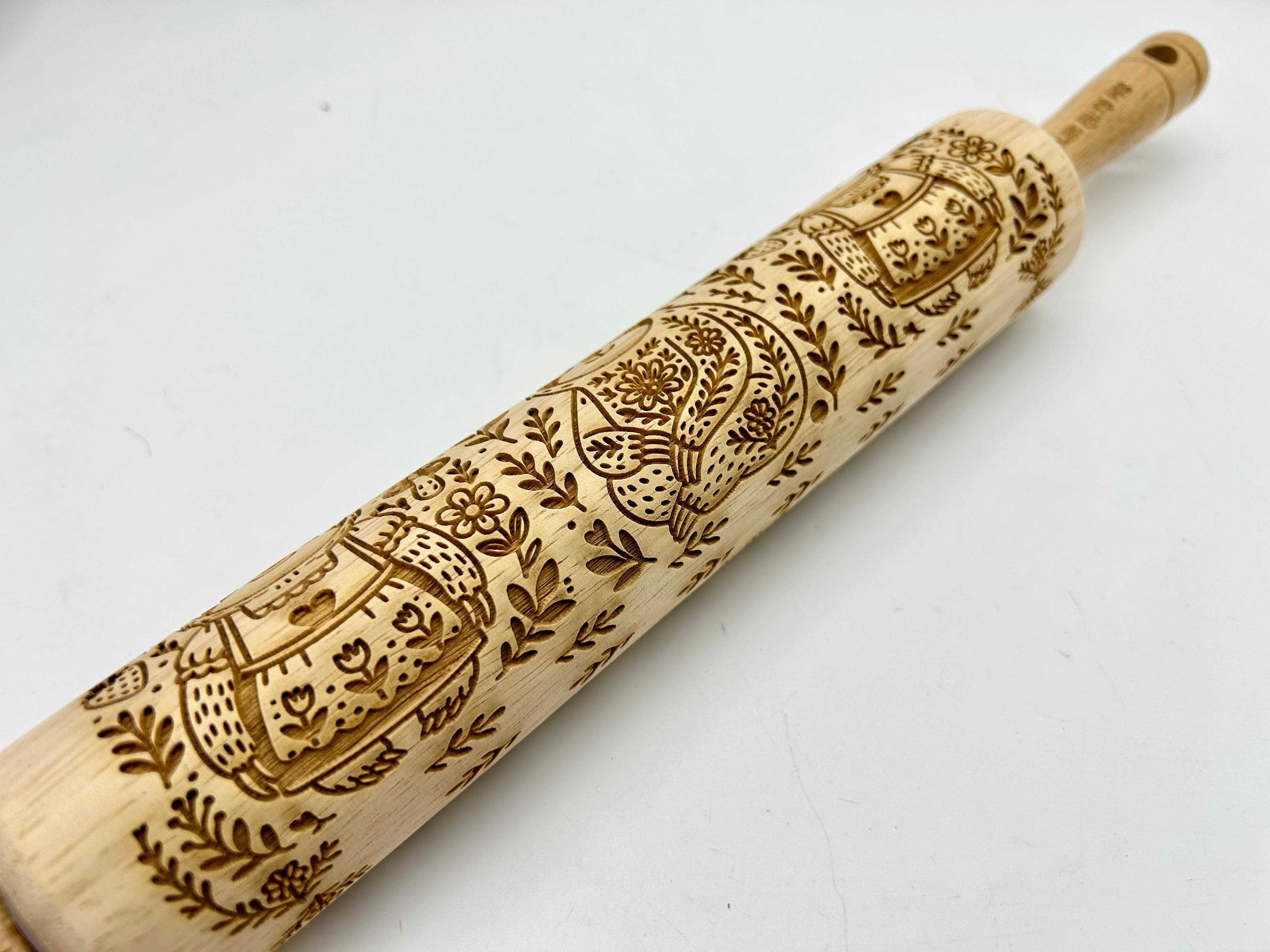 Six Sweet Sloths Embossed Rolling Pin