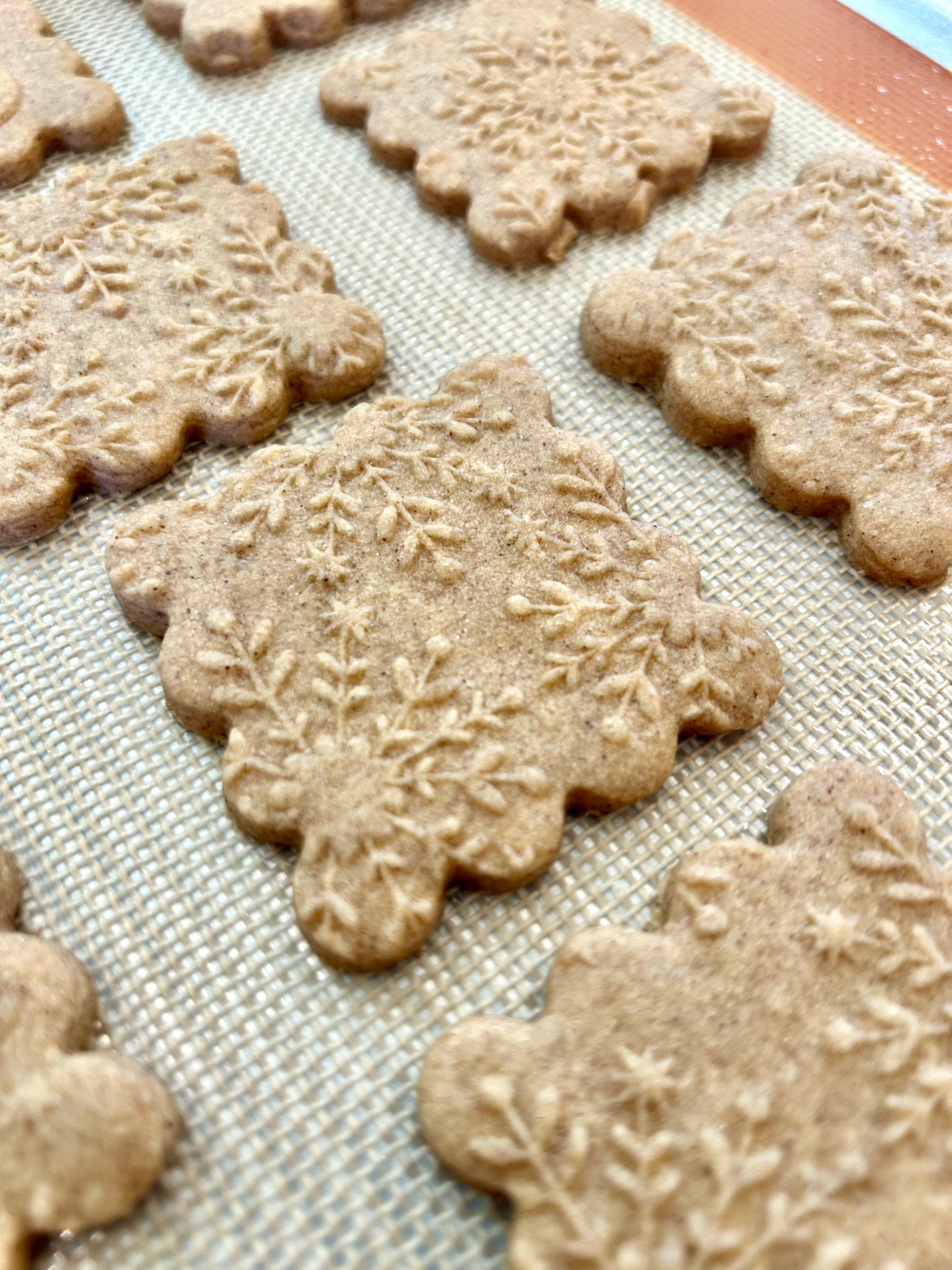 Elegant Snowflakes Embossed Rolling Pin