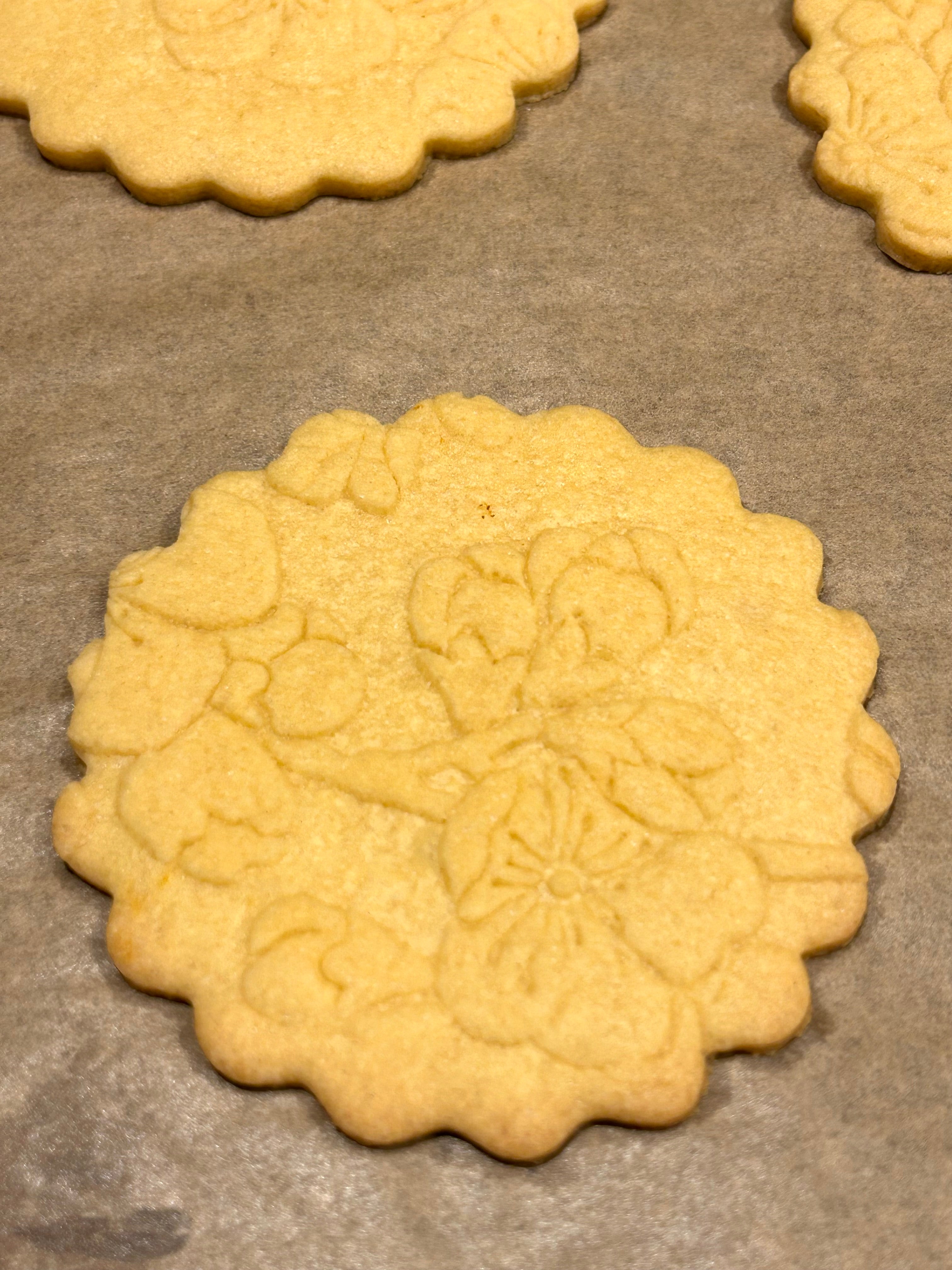 Embossed Cherry Blossom Rolling Pin- Pottery and Baking