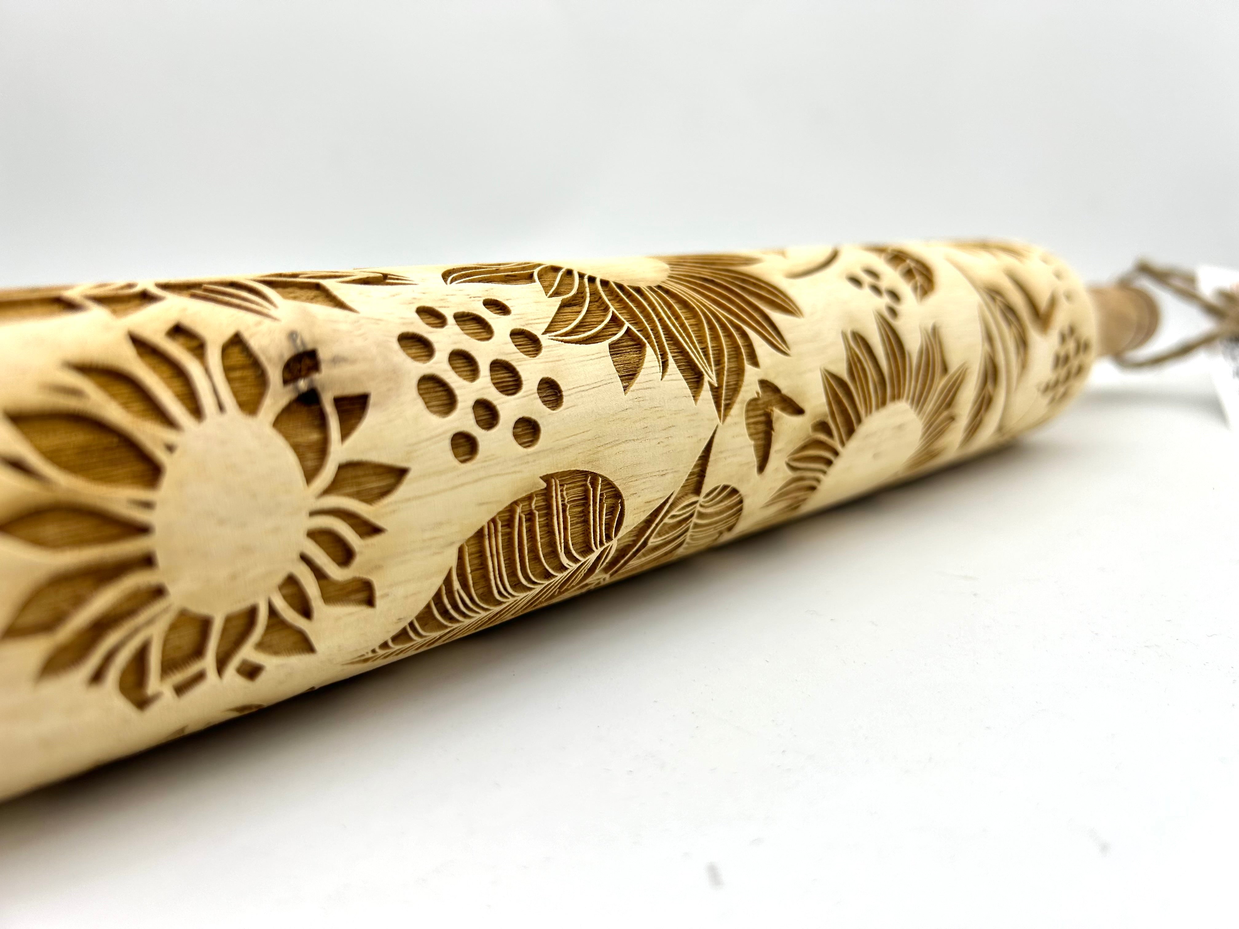 Sunflower Embossed Rolling Pin – A Touch of Kindness and Beauty for Baking & Pottery