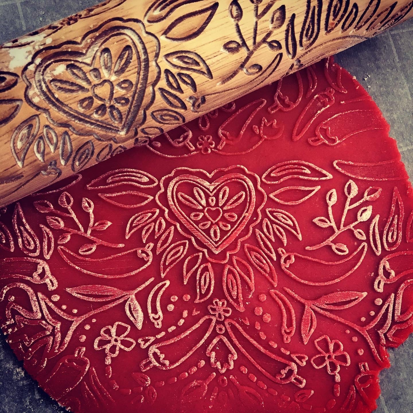 Embossed Pueblo Chili Peppers Rolling Pin for Baking