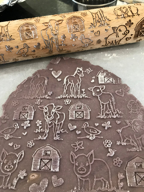 Embossed Baby Farm Animals Rolling Pin –Bakers & Potters