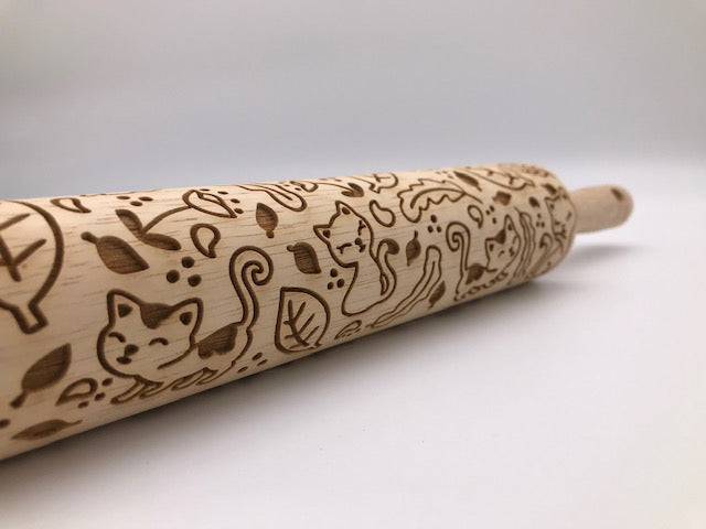 Embossed Nature Loving Kitty Cat Rolling Pin – Baking