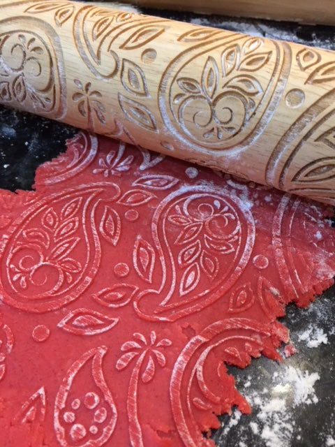 Embossed Paisley Rolling Pin – Pottery & Baking