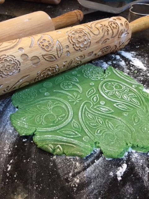 Embossed Paisley Rolling Pin – Pottery & Baking